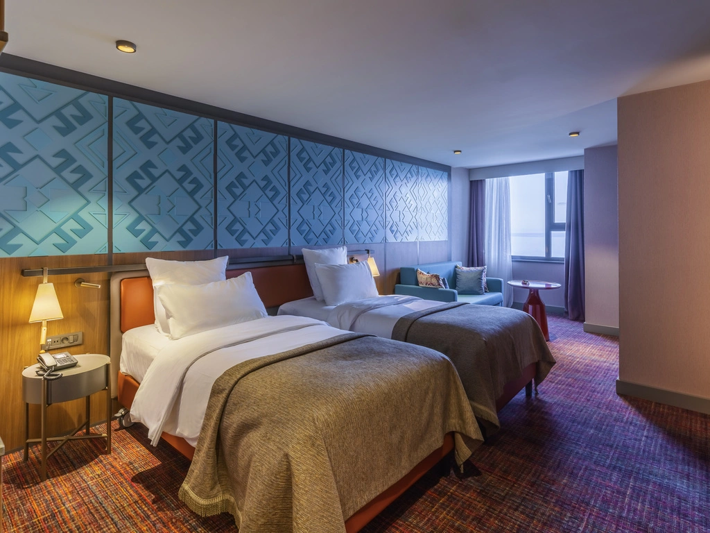 b6i5_rotwb_00_p_1024x768